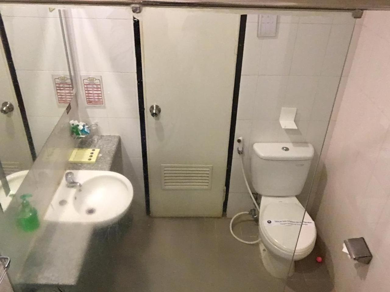 Hotel Wisata Niaga Purwokerto Buitenkant foto