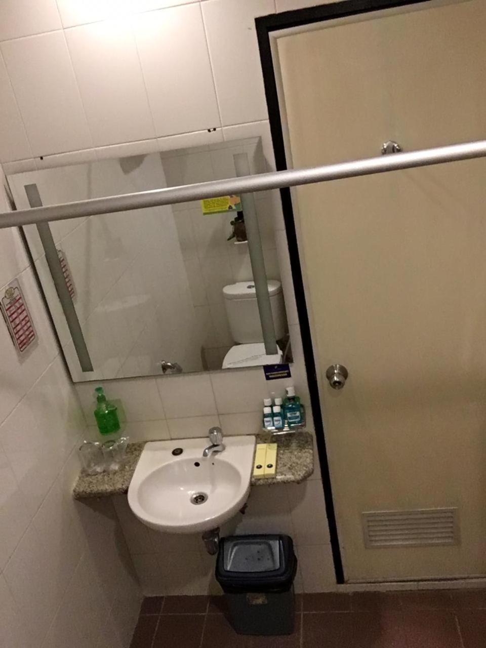 Hotel Wisata Niaga Purwokerto Buitenkant foto