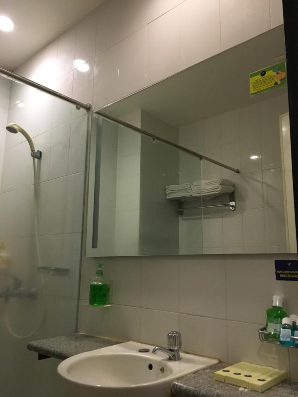 Hotel Wisata Niaga Purwokerto Buitenkant foto