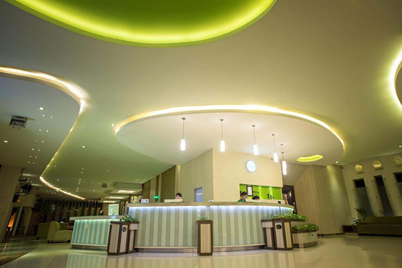 Hotel Wisata Niaga Purwokerto Buitenkant foto